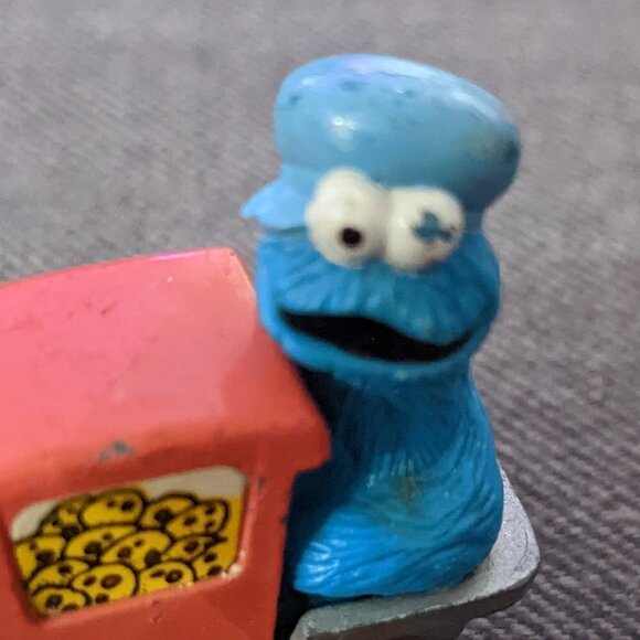 VINTAGE! Sesame Street Cookie Monster Die Cast Car / Train from 1981 - Picture 3 of 5